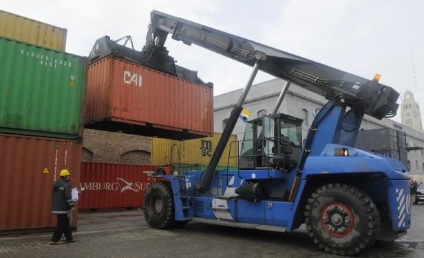 Mínimo descenso de las exportaciones en agosto Mínimo descenso de las exportaciones en agosto