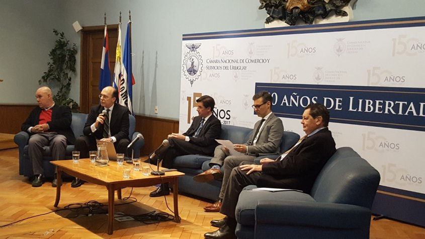 Aumento de tasa consular afecta la credibilidad, según expertos Aumento de tasa consular afecta la credibilidad, según expertos
