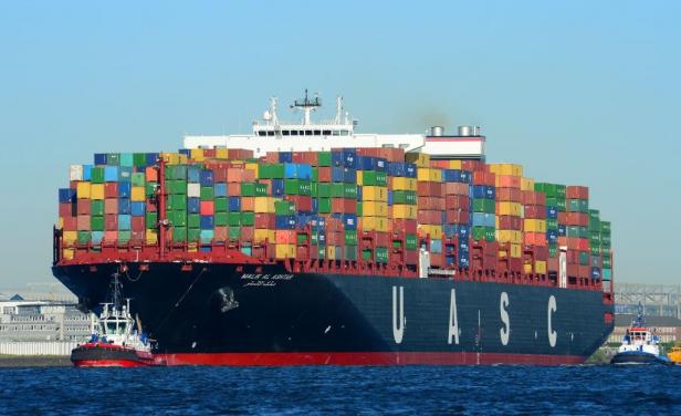 Puertos y barcos, asunto muy serio Puertos y barcos, asunto muy serio