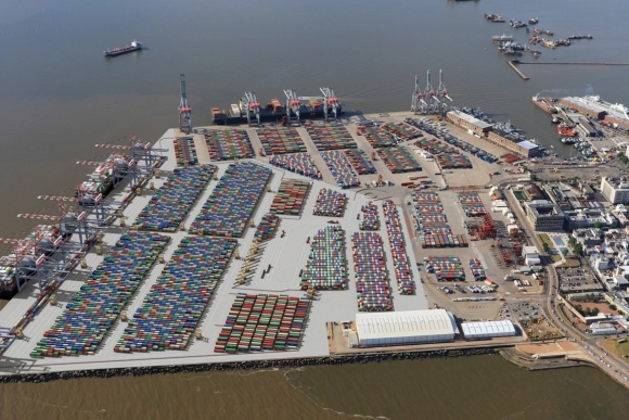 Sigue el lío en el puerto ante la generación de un monopolio: ahora pararon los trabajadores Sigue el lío en el puerto ante la generación de un monopolio: ahora pararon los trabajadores