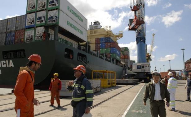 Empresarios se preparan ante el cambio del escenario exportador Empresarios se preparan ante el cambio del escenario exportador