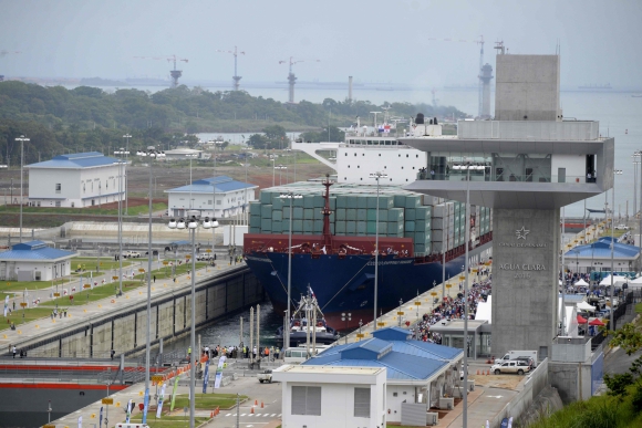 Buques ahorrarán 3.200 horas al año con nueva ventanilla única de Panamá Buques ahorrarán 3.200 horas al año con nueva ventanilla única de Panamá