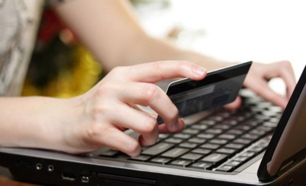MEF revoca decisión de la Aduana sobre compras web MEF revoca decisión de la Aduana sobre compras web